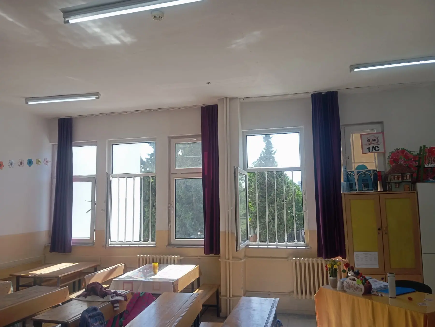 Pencere Korkuluk ve Çocuk Kilitleri uygulaması
